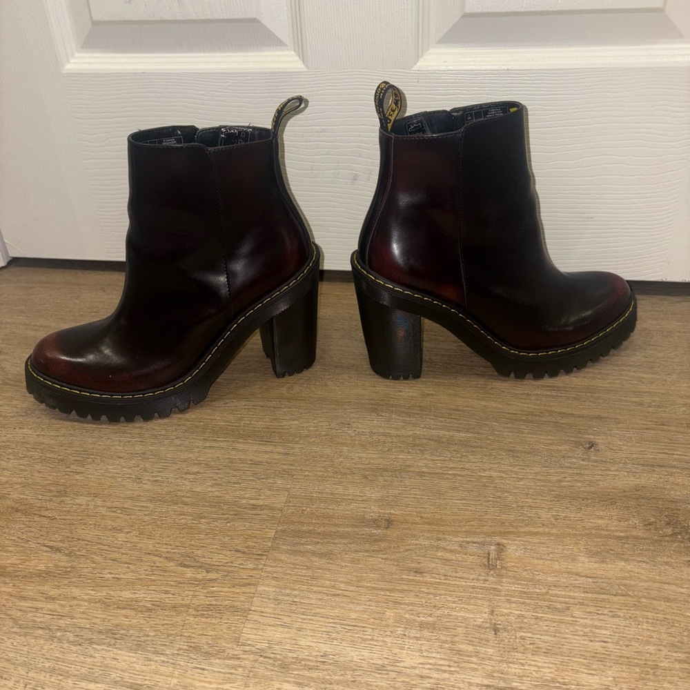 Dr. Marten Stylish Women's Cherry Ankle Boots.